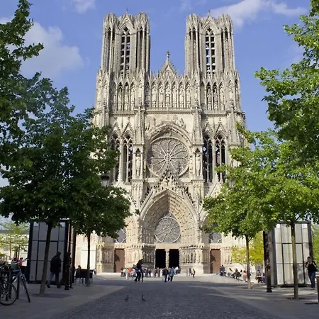 Cozy Proche Cathedrale
